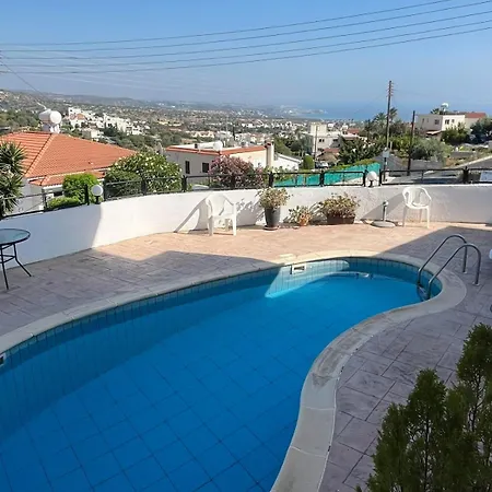 Morning Flower Mit Zentralheizung Pégeia