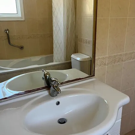 Morning Flower Mit Zentralheizung Semesterbostad Pégeia